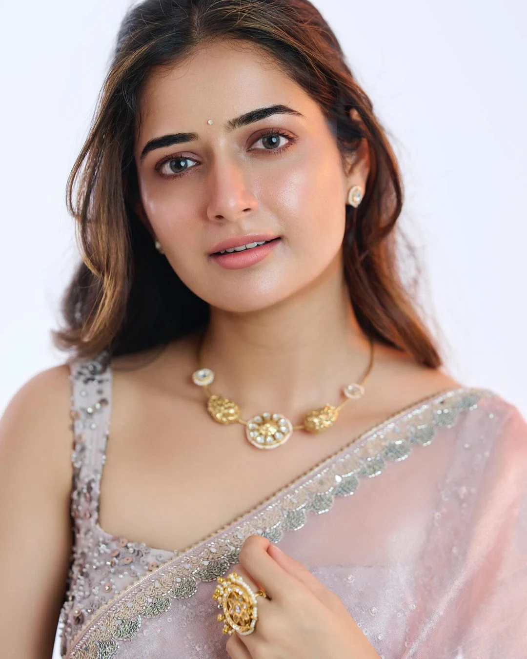 Ashika Ranganath Cute Looks in Saree