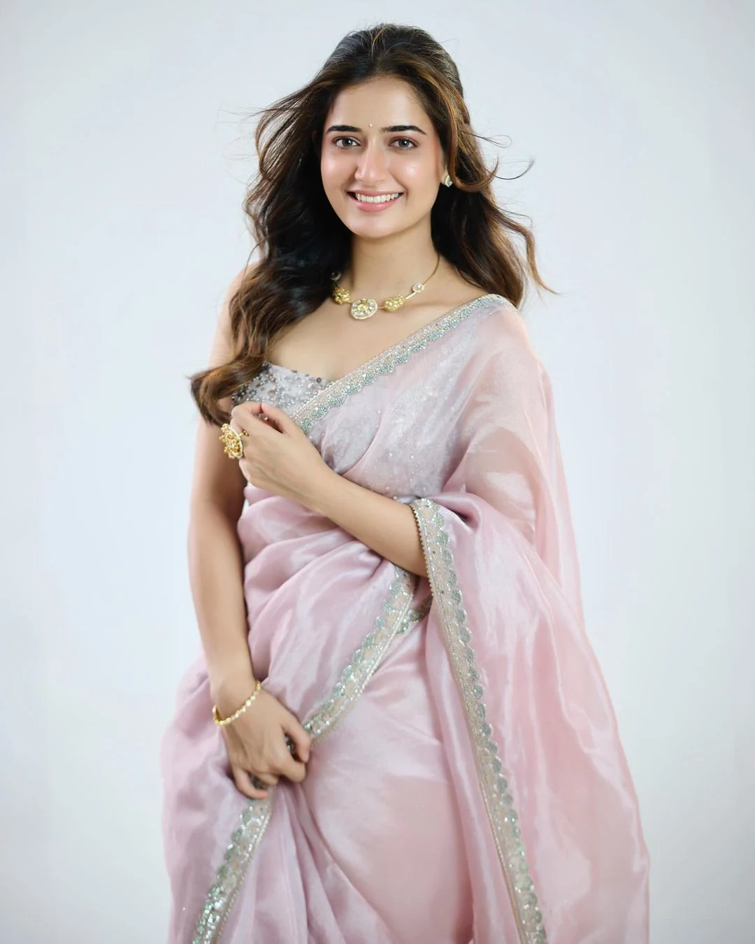 Ashika Ranganath Cute Looks in Saree