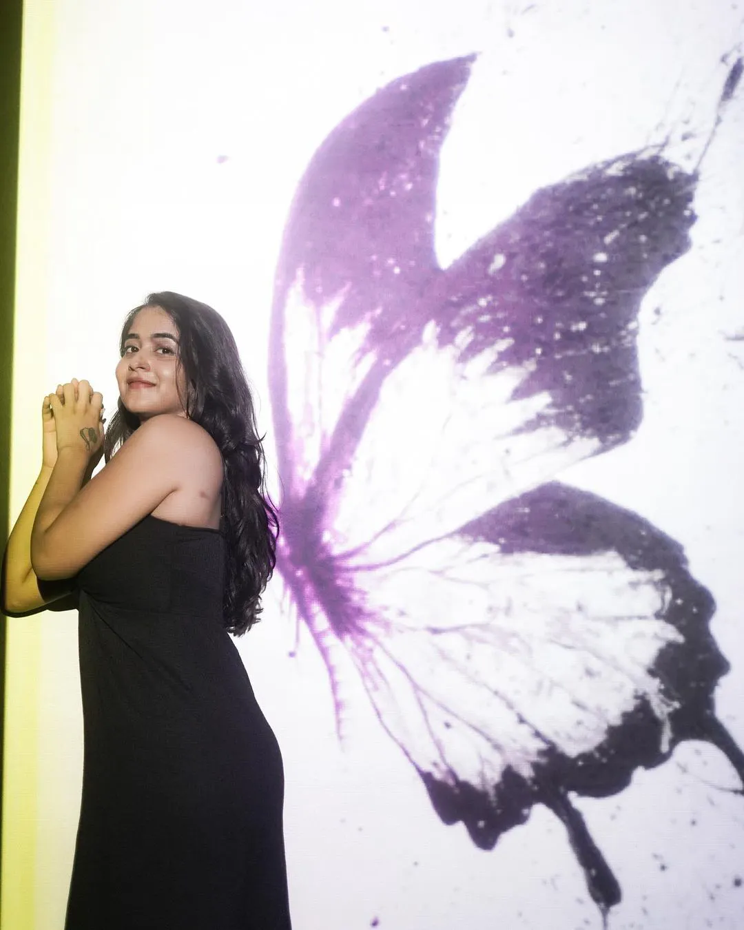 Deepthi Sunaina Special Photos in special Lights