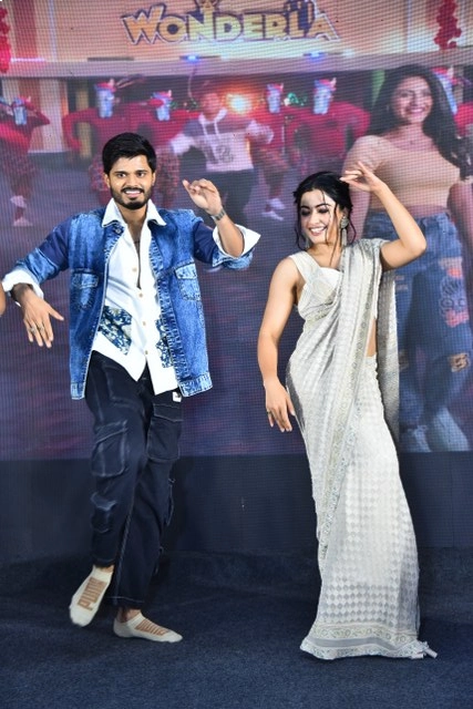 Gam Gam Ganesha Cinema Pre Release Event