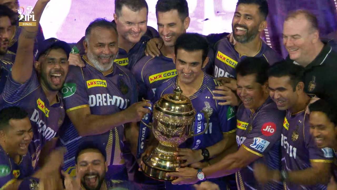 IPL 2024 Final : ఐపీఎల్ 2024 విజేత కేకేఆర్.. గౌతమ్ గంభీర్ ఏమని ట్వీట్ చేశారో తెలుసా? IPL 2024 Final : ఐపీఎల్ 2024 విజేత కేకేఆర్.. గౌతమ్ గంభీర్ ఏమని ట్వీట్ చేశారో తెలుసా?