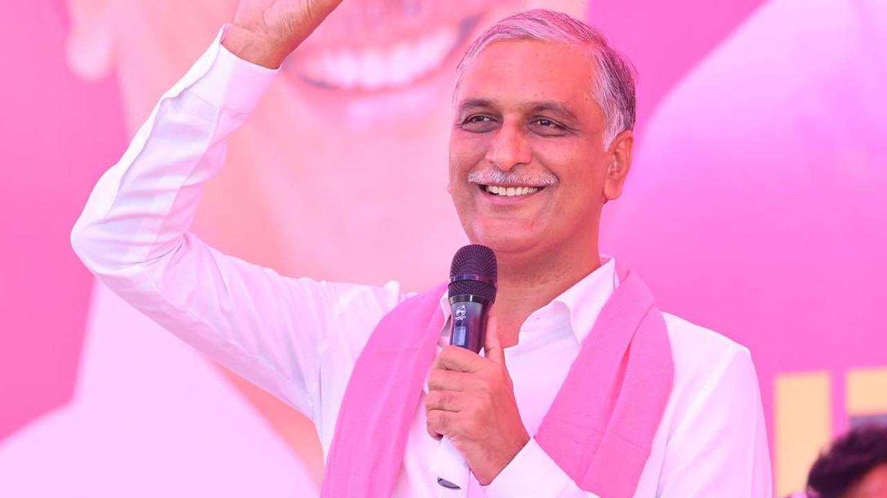 బీజేపీతో సీఎం రేవంత్ ములాఖాత్.. బీఆర్ఎస్ లేకుండా చేయాలని కుట్ర: హరీశ్ రావు బీజేపీతో సీఎం రేవంత్ ములాఖాత్.. బీఆర్ఎస్ లేకుండా చేయాలని కుట్ర: హరీశ్ రావు