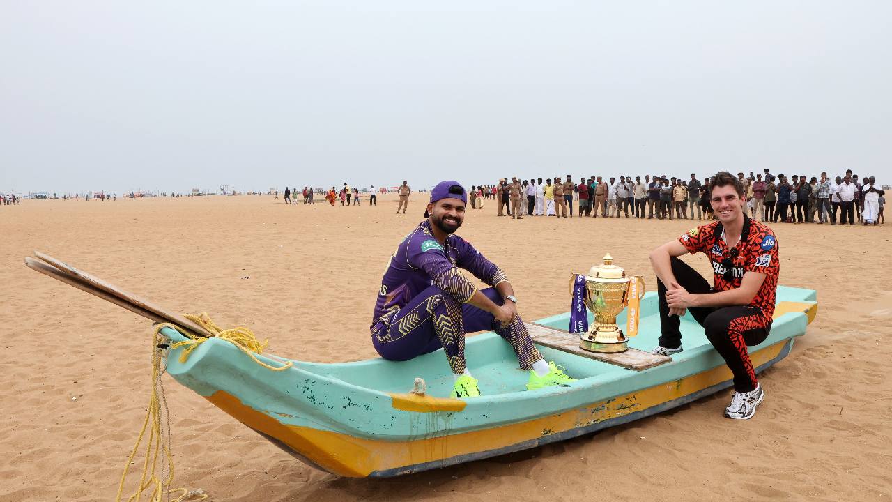 SRH Vs KKR: ఐపీఎల్ ఫైనల్ మ్యాచ్ ముందు సన్రైజర్స్ హైదరాబాద్ జట్టు కీలక నిర్ణయం SRH Vs KKR: ఐపీఎల్ ఫైనల్ మ్యాచ్ ముందు సన్రైజర్స్ హైదరాబాద్ జట్టు కీలక నిర్ణయం