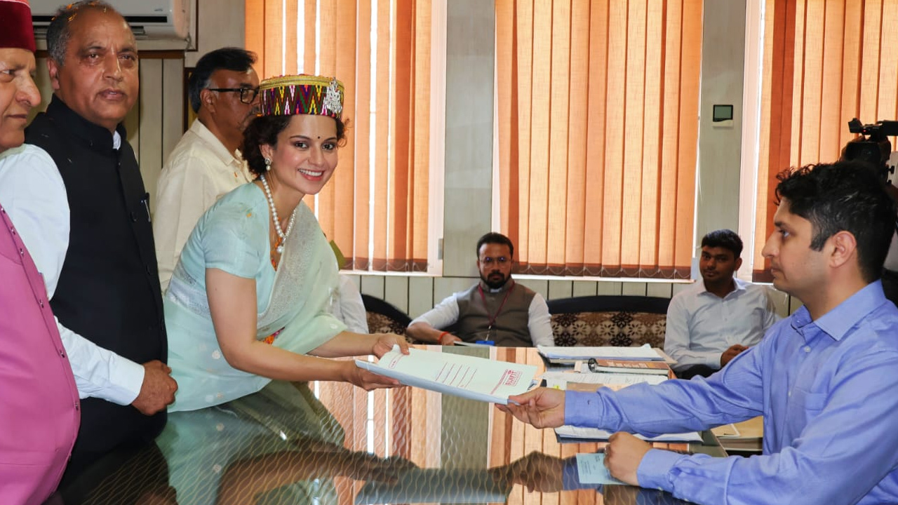 మండి లోక్సభ స్థానం నుంచి బాలీవుడ్ నటి కంగనా రనౌత్ నామినేషన్ మండి లోక్సభ స్థానం నుంచి బాలీవుడ్ నటి కంగనా రనౌత్ నామినేషన్