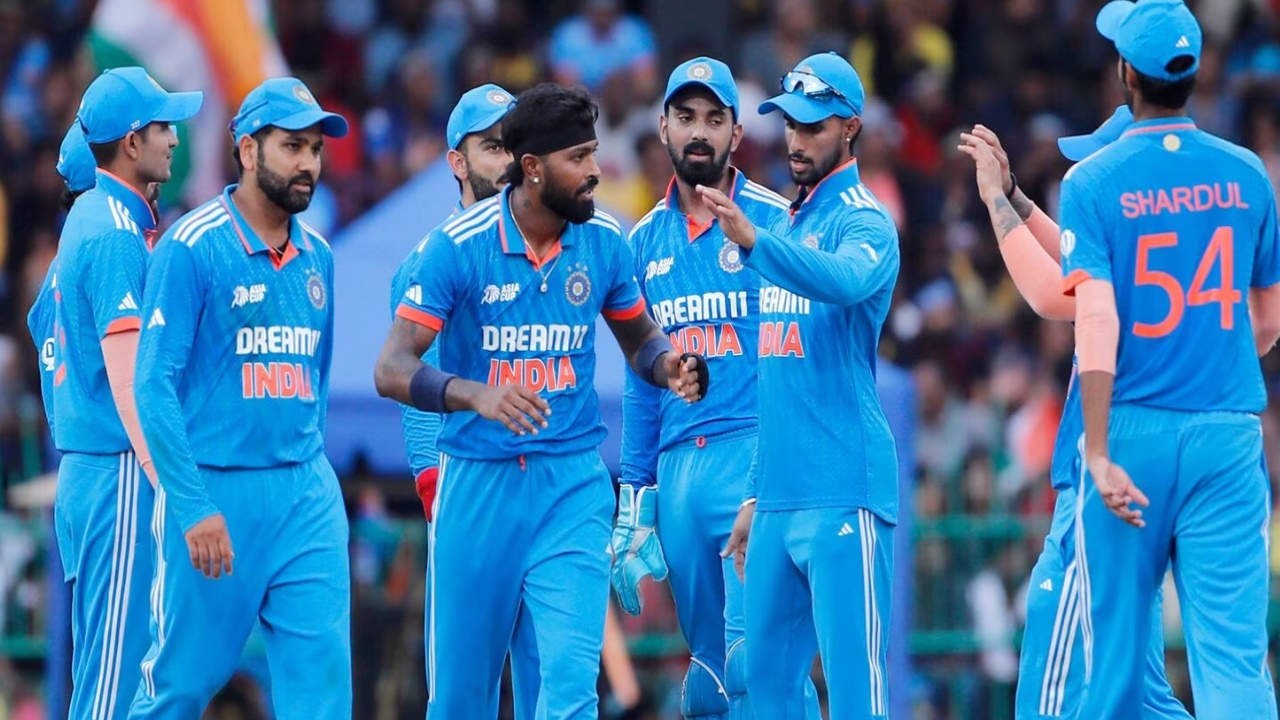 Team India : టీ20 ప్రపంచకప్.. న్యూయార్క్ ఫ్లైట్ ఎక్కనున్న భారత ఆటగాళ్లు.. ఏ తేదీనో తెలుసా..? Team India : టీ20 ప్రపంచకప్.. న్యూయార్క్ ఫ్లైట్ ఎక్కనున్న భారత ఆటగాళ్లు.. ఏ తేదీనో తెలుసా..?