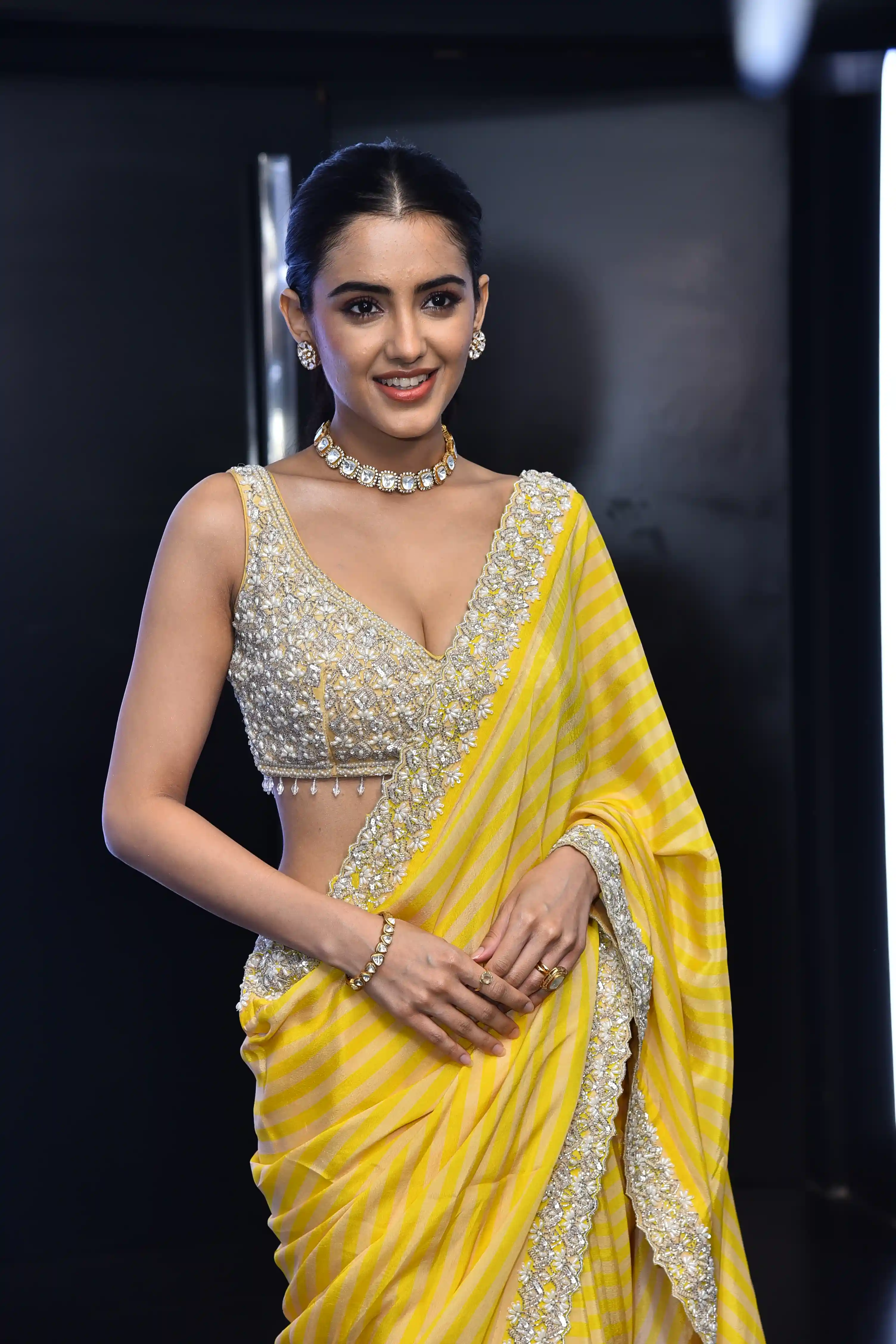 Malvika Sharma Stunning Looks in Saree