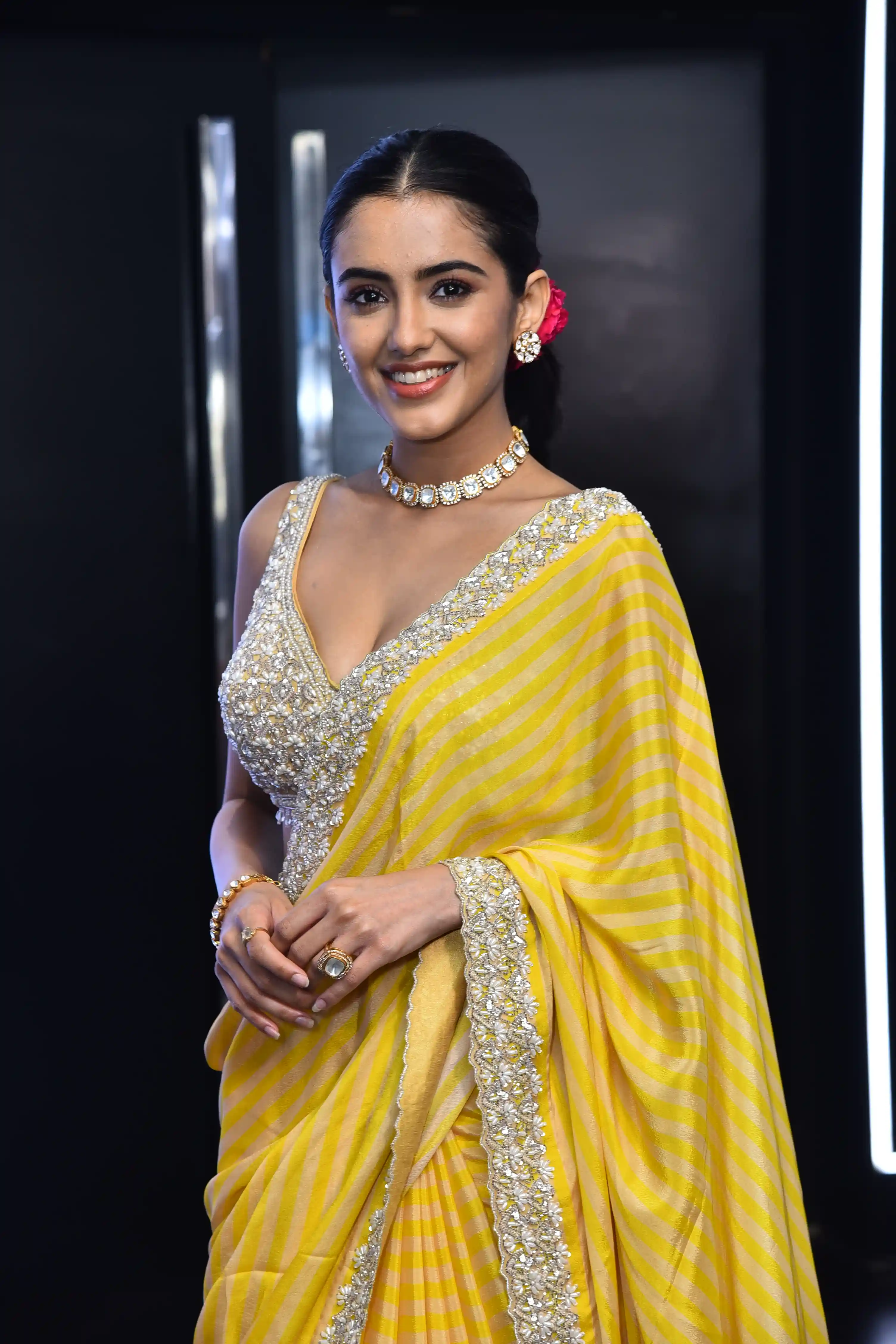 Malvika Sharma Stunning Looks in Saree