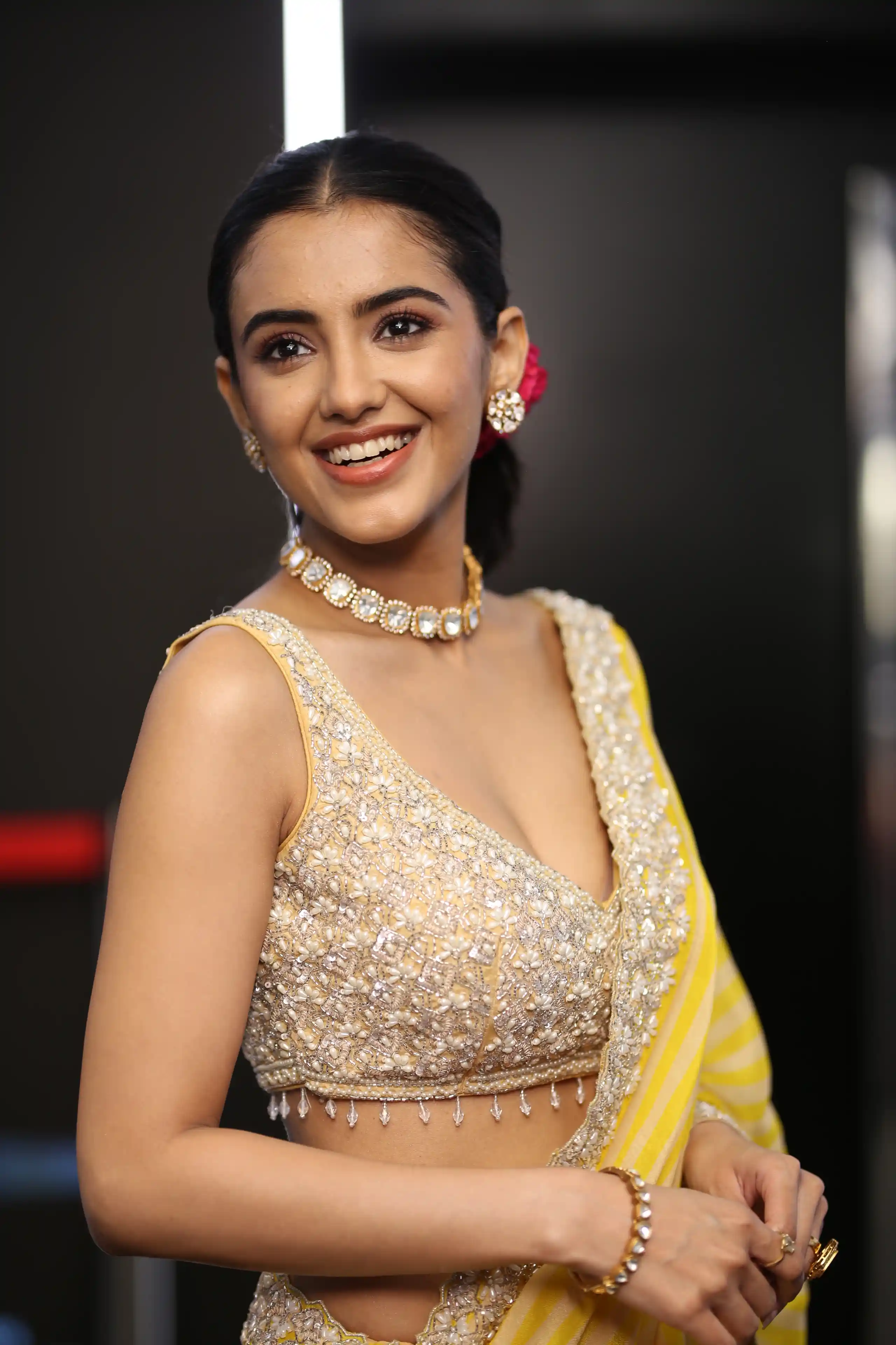Malvika Sharma Stunning Looks in Saree