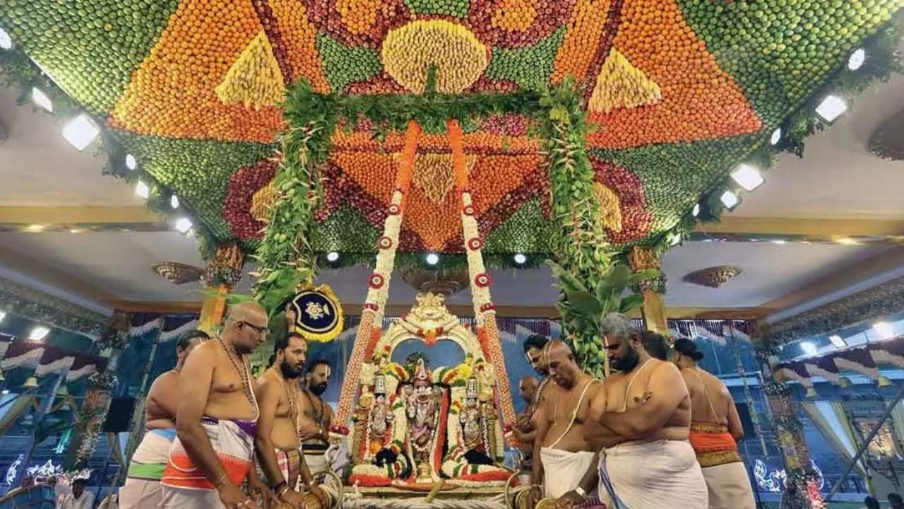 TTD : తిరుమలలో రెండోరోజు శ్రీ పద్మావతి పరిణయోత్సవాలు.. పూర్తి వివరాలు ఇలా.. TTD : తిరుమలలో రెండోరోజు శ్రీ పద్మావతి పరిణయోత్సవాలు.. పూర్తి వివరాలు ఇలా..