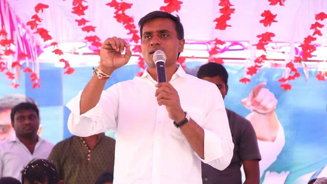 Peddireddy Midhun Reddy : దమ్ము, ధైర్యం ఉంటే ప్రధాని సభలో ఆ మాట చెప్పండి- చంద్రబాబు, కిరణ్ కుమార్ రెడ్డిలకు వైసీపీ ఎంపీ సవాల్ Peddireddy Midhun Reddy : దమ్ము, ధైర్యం ఉంటే ప్రధాని సభలో ఆ మాట చెప్పండి- చంద్రబాబు, కిరణ్ కుమార్ రెడ్డిలకు వైసీపీ ఎంపీ సవాల్