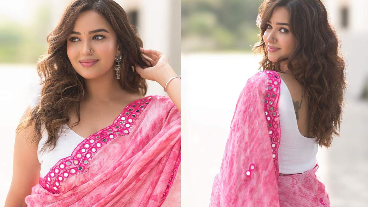 Pujiithaa Ponnada : ఎంత క్యూట్ గా ఉందో.. చీరలో పూజితా పొన్నాడ..