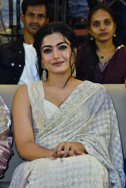 Rashmika Mandanna Shines in Saree