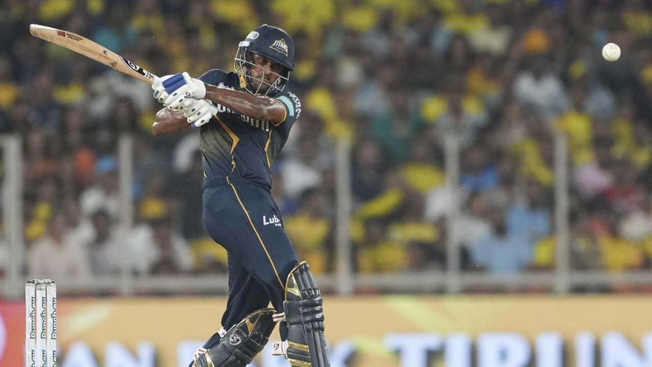 IPL 2024 : సచిన్ టెండూల్కర్ 14ఏళ్ల రికార్డును బద్దలు కొట్టిన సాయి సుదర్శన్.. తొలి భారతీయుడు అతనే..! IPL 2024 : సచిన్ టెండూల్కర్ 14ఏళ్ల రికార్డును బద్దలు కొట్టిన సాయి సుదర్శన్.. తొలి భారతీయుడు అతనే..!