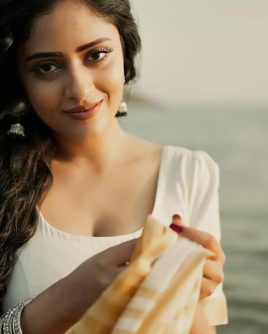 Sanya Thakur Stunning Looks in Saree