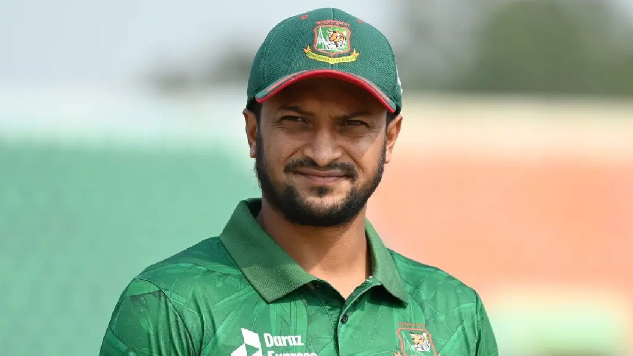 Shakib Al Hasan : 14 వేల పరుగులు, 700 వికెట్లు.. క్రికెట్ చరిత్రలో బంగ్లాదేశ్ స్టార్ ఆల్రౌండర్ ఒకే ఒక్కడు.. Shakib Al Hasan : 14 వేల పరుగులు, 700 వికెట్లు.. క్రికెట్ చరిత్రలో బంగ్లాదేశ్ స్టార్ ఆల్రౌండర్ ఒకే ఒక్కడు..