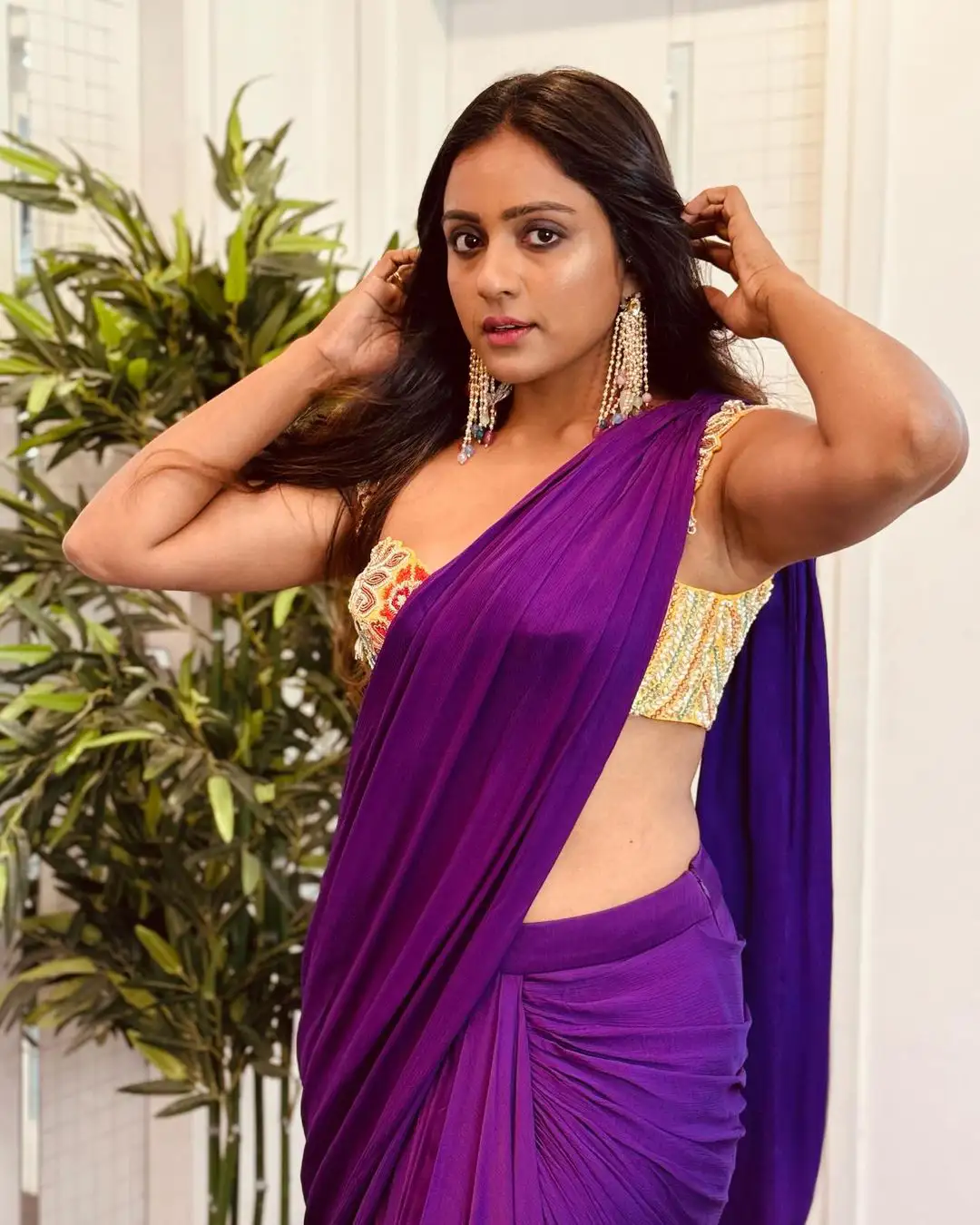Vithika Sheru Stunning Looks in Saree