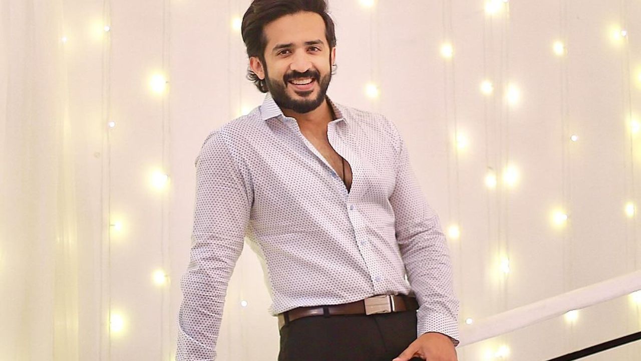 Anchor Ravi : రవిని యాంకర్ చేసింది ఆ స్టార్ హీరో అని తెలుసా? కొరియోగ్రాఫర్ గా వచ్చి యాంకర్ ఎలా అయ్యాడు? Anchor Ravi : రవిని యాంకర్ చేసింది ఆ స్టార్ హీరో అని తెలుసా? కొరియోగ్రాఫర్ గా వచ్చి యాంకర్ ఎలా అయ్యాడు?