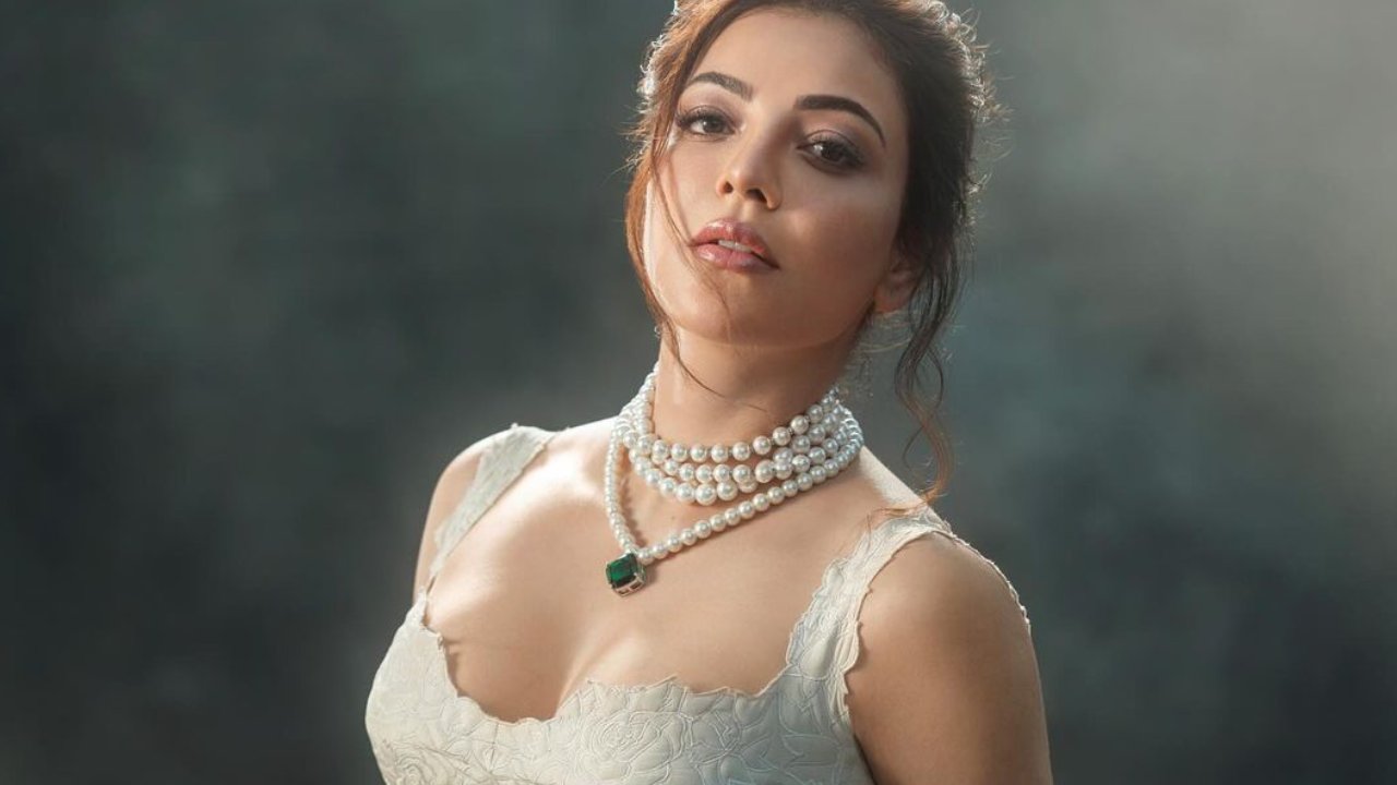 Kajal Aggarwal : అతను నా కారవాన్లోకి వచ్చి షర్ట్ తీసేసి.. నేను భయపడ్డాను.. Kajal Aggarwal : అతను నా కారవాన్లోకి వచ్చి షర్ట్ తీసేసి.. నేను భయపడ్డాను..