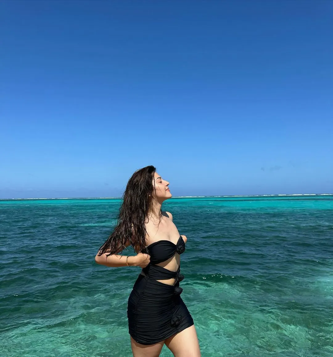 Mehreen Pirzadaa Enjoying Vacation in Belize Country