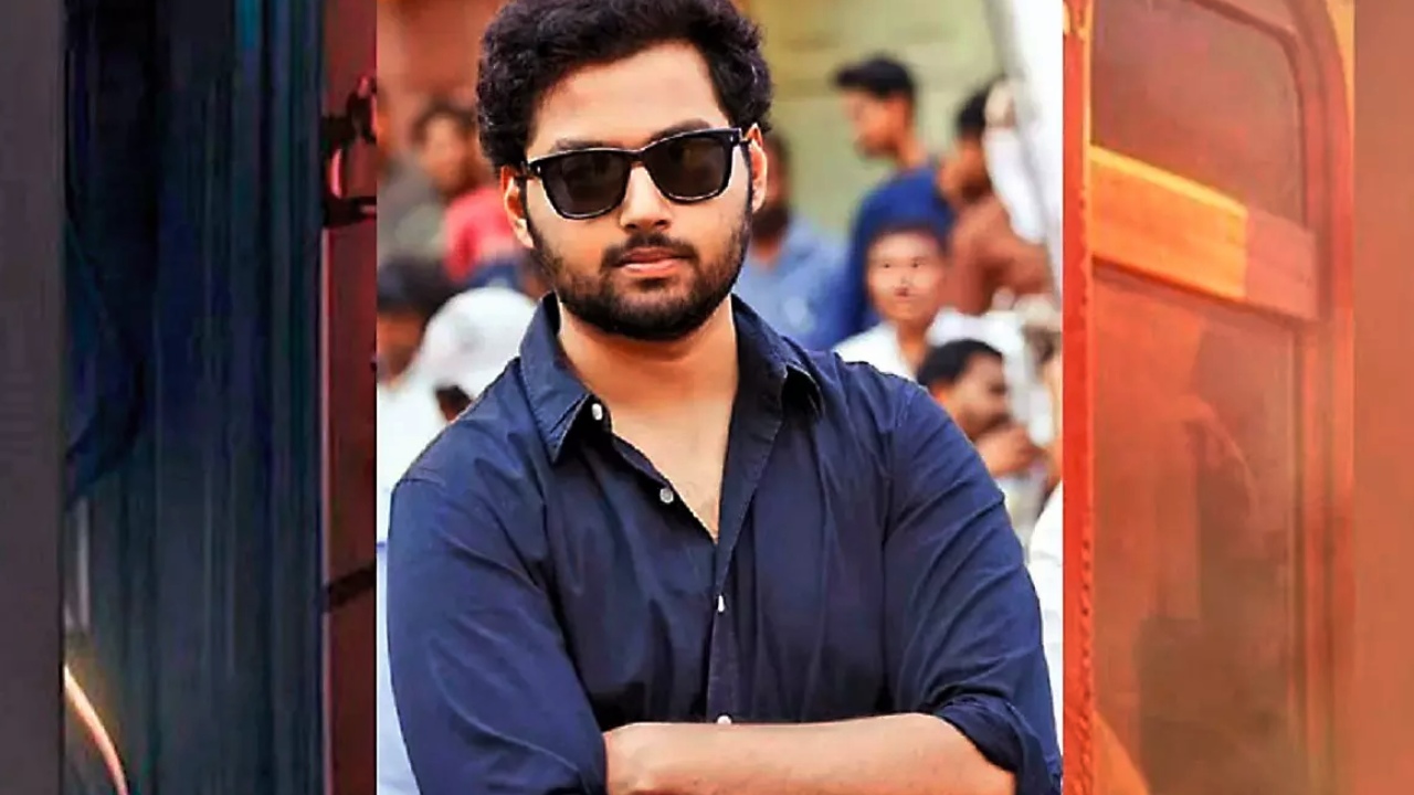 Vishwak Sen : మోక్షజ్ఞ అయన దగ్గర యాక్టింగ్లో ట్రైనింగ్ తీసుకుంటున్నాడు.. త్వరలోనే ఎంట్రీ.. Vishwak Sen : మోక్షజ్ఞ అయన దగ్గర యాక్టింగ్లో ట్రైనింగ్ తీసుకుంటున్నాడు.. త్వరలోనే ఎంట్రీ..