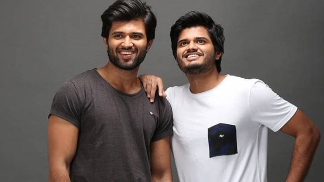Vijay – Anand : విజయ్ దేవరకొండతో మల్టీస్టారర్ పై ఆనంద్ దేవరకొండ ఆసక్తికర కామెంట్స్.. ఆల్రెడీ చేశారంట.. Vijay – Anand : విజయ్ దేవరకొండతో మల్టీస్టారర్ పై ఆనంద్ దేవరకొండ ఆసక్తికర కామెంట్స్.. ఆల్రెడీ చేశారంట..