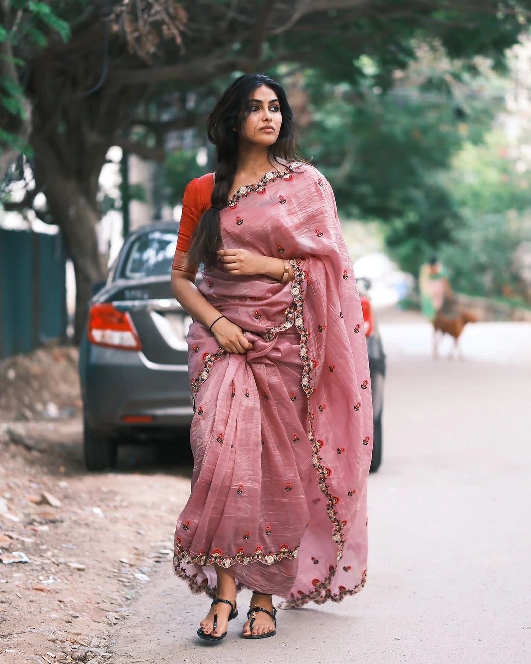 Actress Divi Stunning Looks in Saree