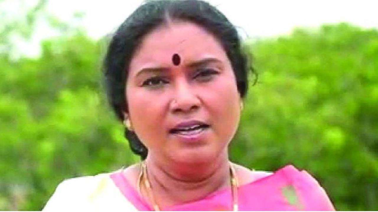ప్రజలు అప్రమత్తంగా ఉండాలి: మాజీమంత్రి పుష్పలీల కామెంట్స్ ప్రజలు అప్రమత్తంగా ఉండాలి: మాజీమంత్రి పుష్పలీల కామెంట్స్