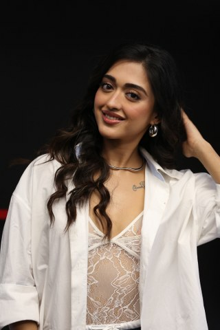 Gayatri Bhardwaj Stunning Looks in Buddy Trailer Launch Event