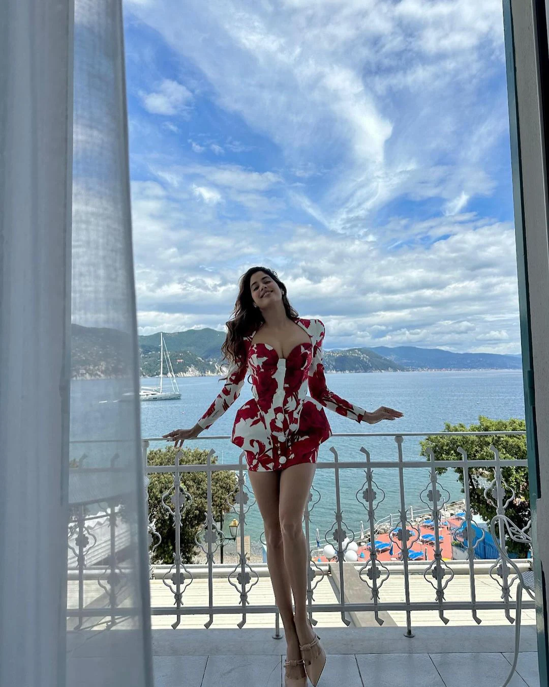 Janhvi Kapoor Stylish Poses in Short Dress