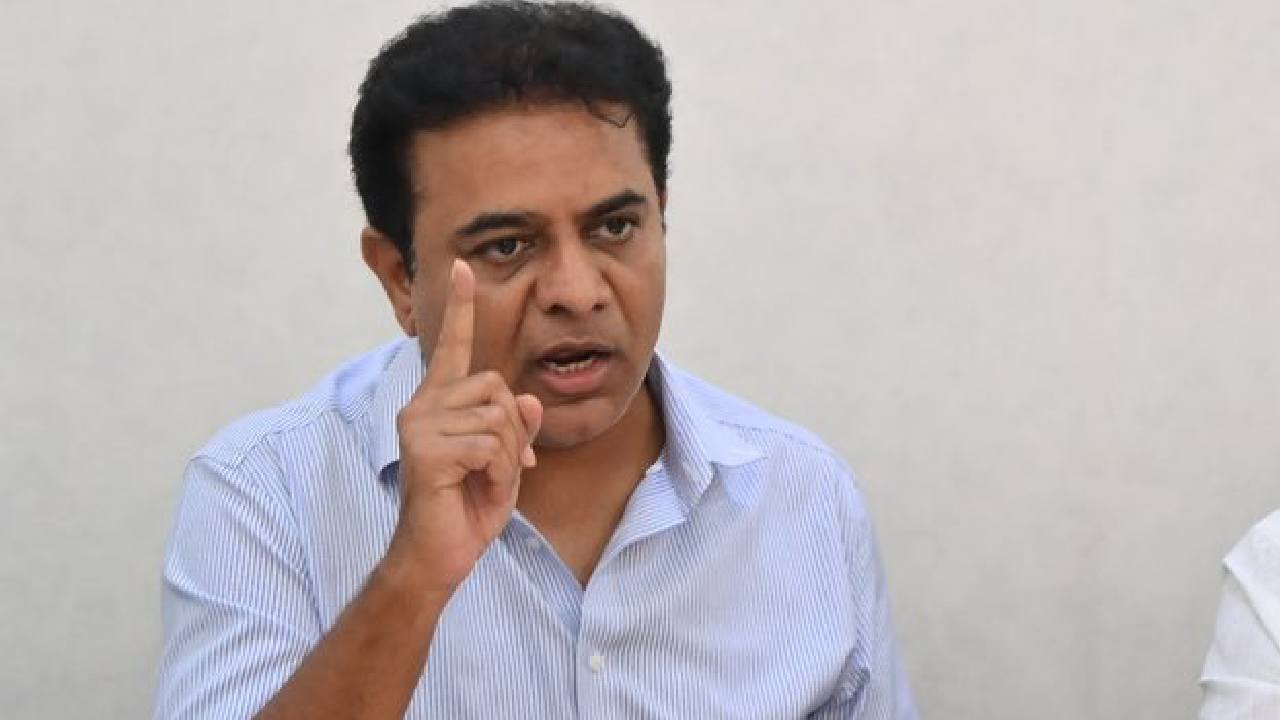 అందుకే జగిత్యాల ఎమ్మెల్యే పార్టీ మారారు: కేటీఆర్ అందుకే జగిత్యాల ఎమ్మెల్యే పార్టీ మారారు: కేటీఆర్