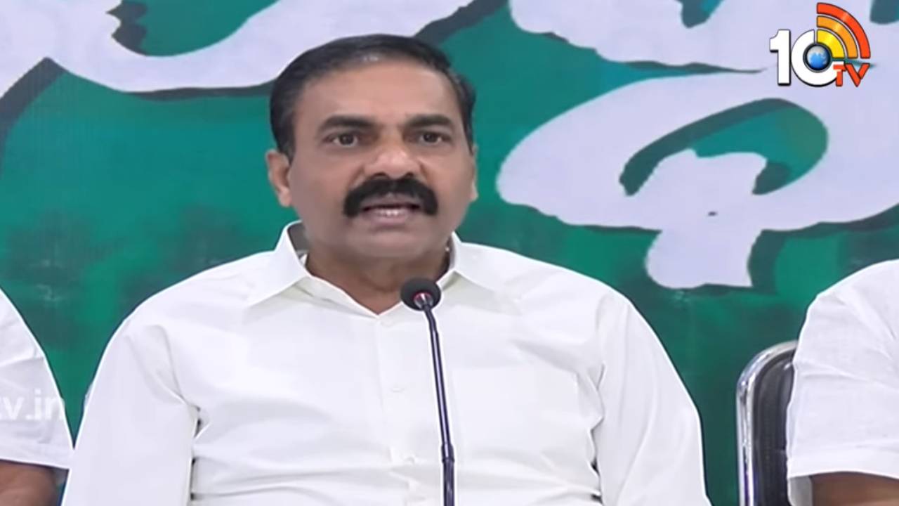 దాడులు చేస్తున్నారు.. మానసికంగా వేధిస్తున్నారు : కాకాణి గోవర్ధన్ రెడ్డి దాడులు చేస్తున్నారు.. మానసికంగా వేధిస్తున్నారు : కాకాణి గోవర్ధన్ రెడ్డి
