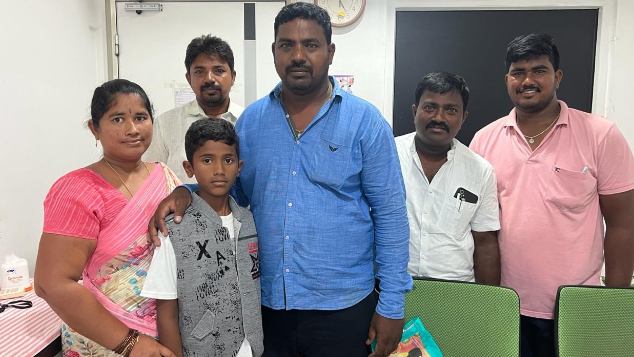 Snake Bite Symptoms : పాముకాటుకు గురైన బాలుడి ప్రాణాలను కాపాడిన కిమ్స్ సవీర వైద్యులు! Snake Bite Symptoms : పాముకాటుకు గురైన బాలుడి ప్రాణాలను కాపాడిన కిమ్స్ సవీర వైద్యులు!