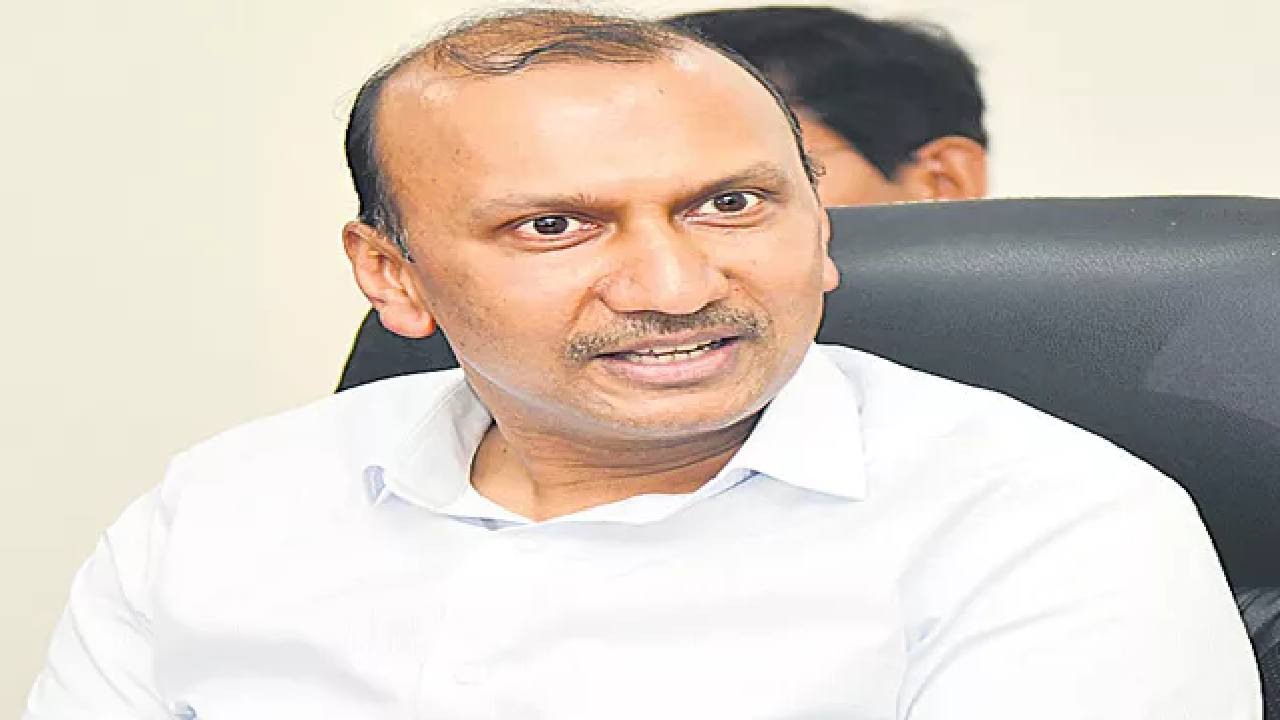 ధరణి సమస్యలకు త్వరలోనే పరిష్కారం.. నవీన్ మిట్టల్ కీలక ఆదేశాలు ధరణి సమస్యలకు త్వరలోనే పరిష్కారం.. నవీన్ మిట్టల్ కీలక ఆదేశాలు