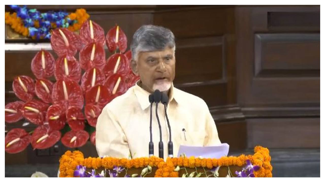 ఎన్డీఏ సమావేశంలో నరేంద్ర మోదీ గురించి కీలక వ్యాఖ్యలు చేసిన చంద్రబాబు ఎన్డీఏ సమావేశంలో నరేంద్ర మోదీ గురించి కీలక వ్యాఖ్యలు చేసిన చంద్రబాబు