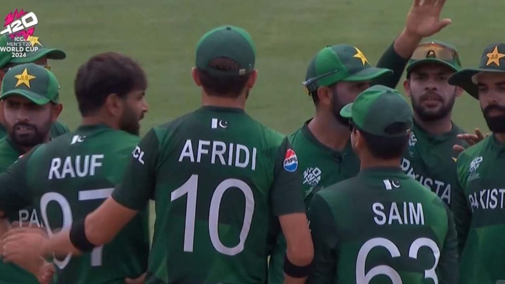 Pakistan Team (Cridet _ Twitter)