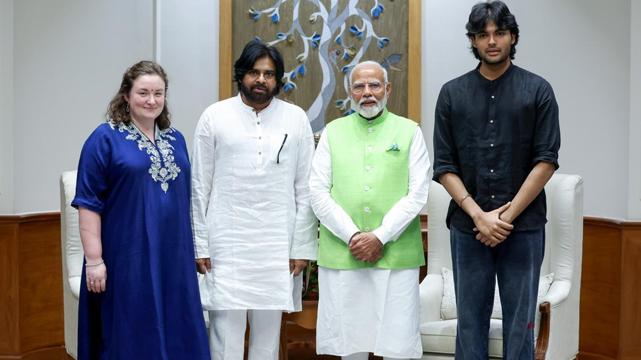 Pawan Kalyan Family with PM Modi