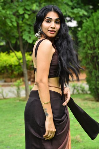 Shagnasri Venun Stunning looks in saree