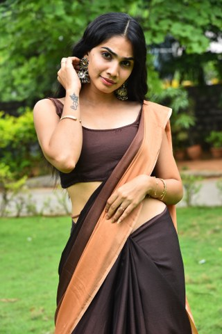 Shagnasri Venun Stunning looks in saree