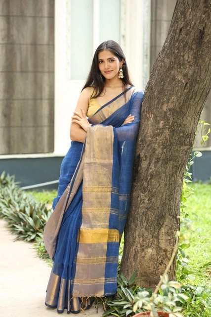 Simran Choudhary Cute Saree Looks