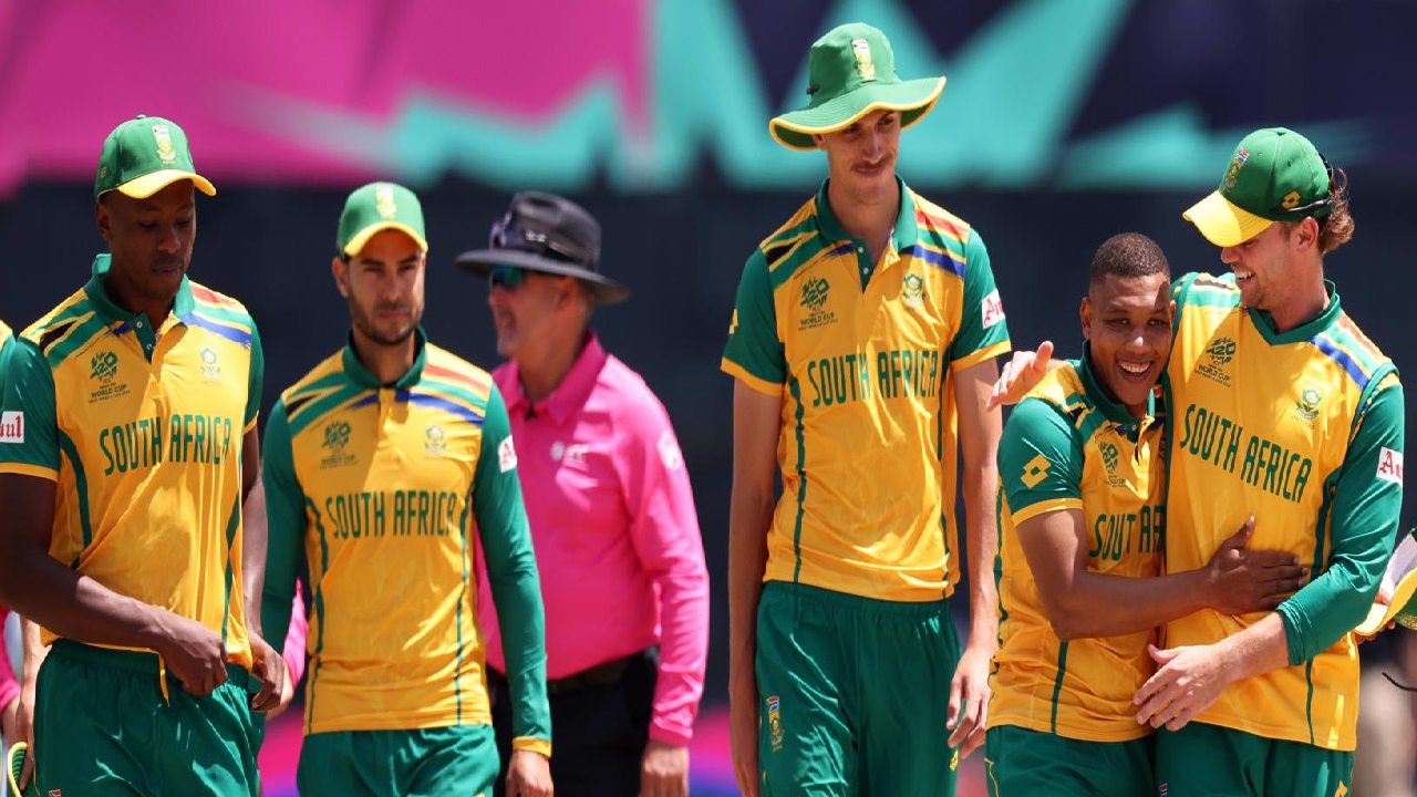South Africa : చరిత్ర సృష్టించిన సౌతాఫ్రికా.. టీమ్ఇండియా రికార్డు కనుమరుగు.. South Africa : చరిత్ర సృష్టించిన సౌతాఫ్రికా.. టీమ్ఇండియా రికార్డు కనుమరుగు..
