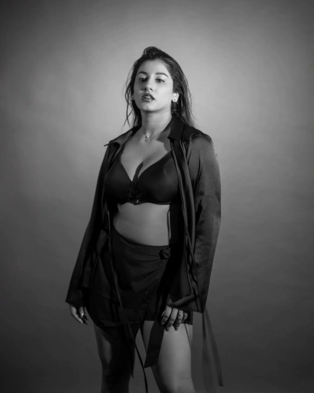 Vishnupriyaa Bhimeneni Sizzling Photos