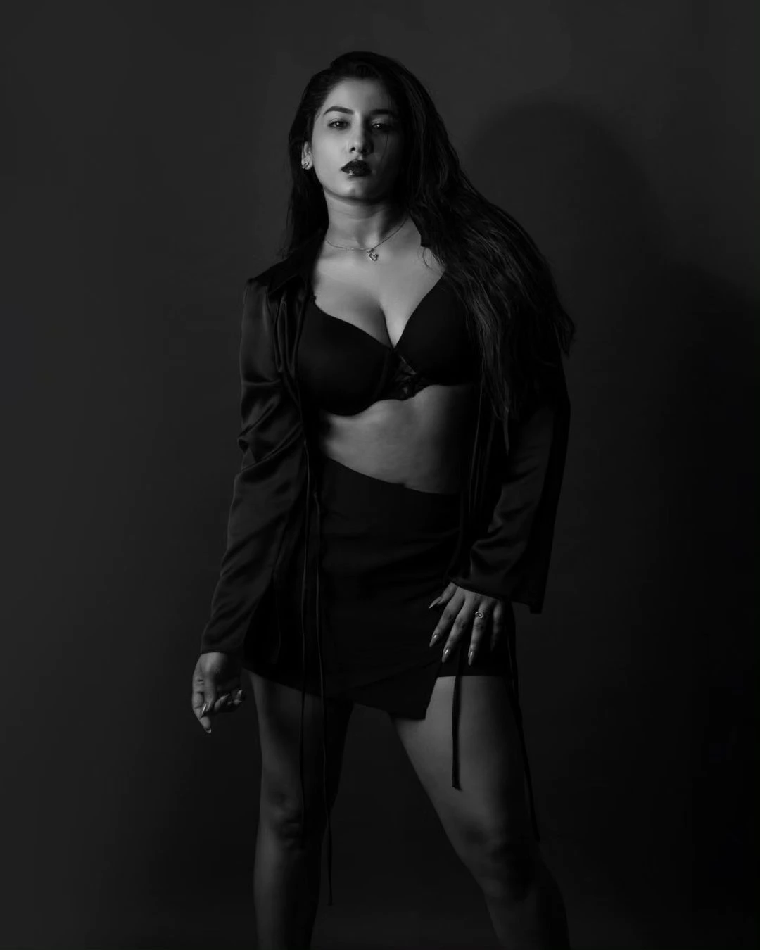 Vishnupriyaa Bhimeneni Sizzling Photos