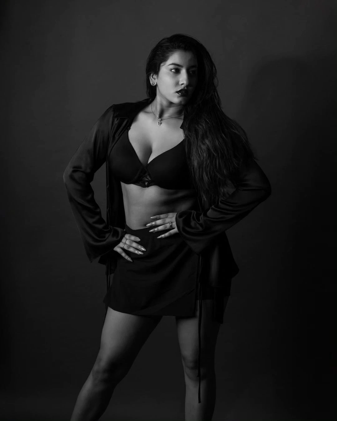 Vishnupriyaa Bhimeneni Sizzling Photos