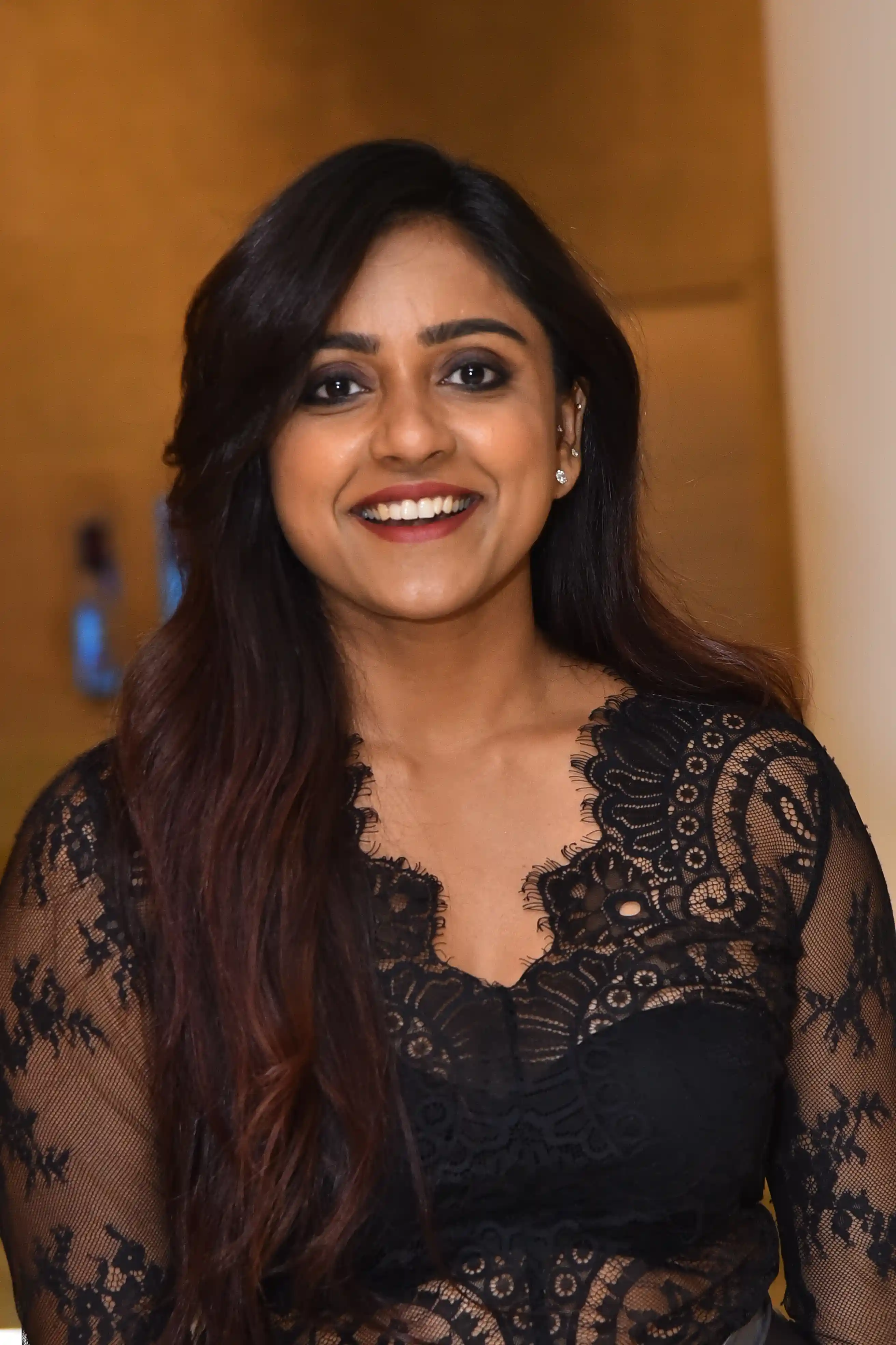 Vithika Sheru Stunning Looks