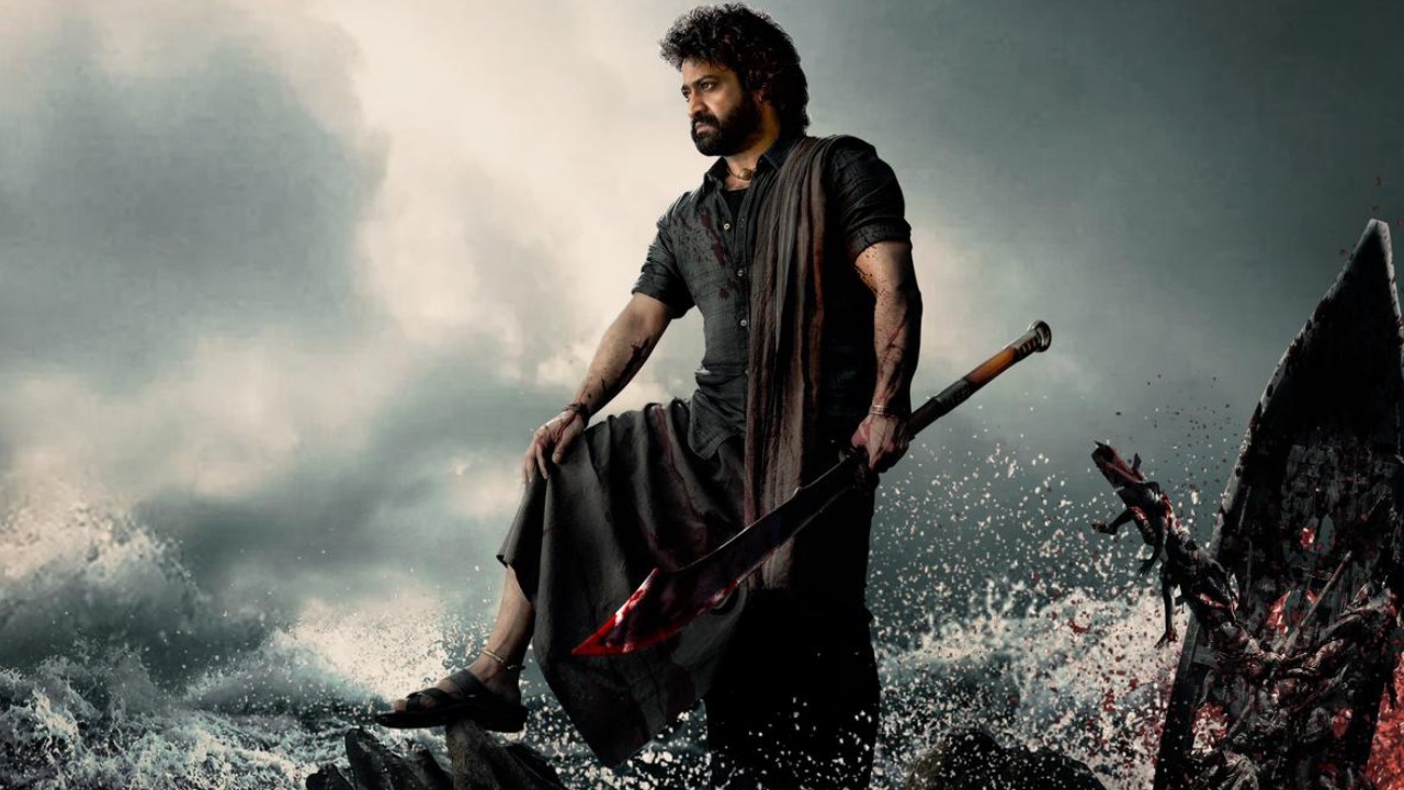 NTR Devara : ఎన్టీఆర్ ‘దేవర’ పక్కా హిట్.. ఆ సెంటిమెంట్ వర్కౌట్ అవుతుంది అంటున్న ఫ్యాన్స్.. 23 ఏళ్ళ తర్వాత.. NTR Devara : ఎన్టీఆర్ ‘దేవర’ పక్కా హిట్.. ఆ సెంటిమెంట్ వర్కౌట్ అవుతుంది అంటున్న ఫ్యాన్స్.. 23 ఏళ్ళ తర్వాత..