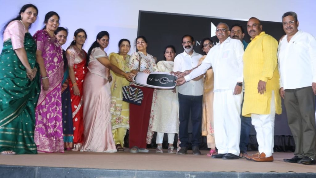 Nandamuri Vasundhara gives Benz car to FNCC Bumper Tambola Winners