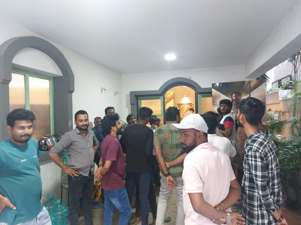Prabhas Fans Strike at Vyjayanthi Films Office n Hyderabad for Movie Tickets 