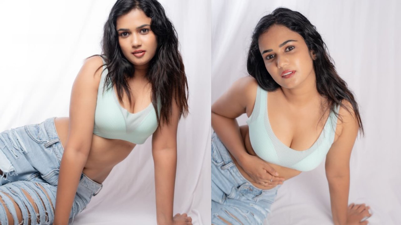 Ariyana Glory : బాబోయ్.. అరియనా గ్లోరీ హాట్ పోజులు..