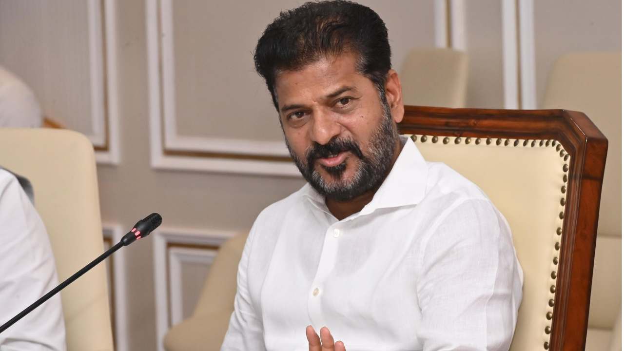 ప్రపంచ పర్యాటకులు సందర్శించేలా మూసీ అభివృద్ధికి ప్రణాళికలు: రేవంత్ రెడ్డి ప్రపంచ పర్యాటకులు సందర్శించేలా మూసీ అభివృద్ధికి ప్రణాళికలు: రేవంత్ రెడ్డి