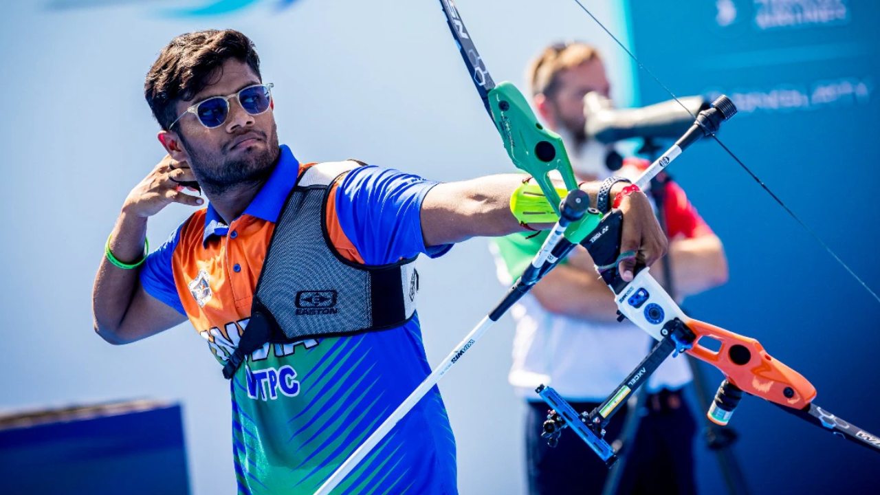 Paris Olympics 2024 : అదరగొట్టిన విజయవాడ కుర్రాడు.. పారిస్ ఒలింపిక్స్లో క్వార్టర్ ఫైనల్కు చేరుకున్న భారత పురుషుల ఆర్చరీ జట్టు.. Paris Olympics 2024 : అదరగొట్టిన విజయవాడ కుర్రాడు.. పారిస్ ఒలింపిక్స్లో క్వార్టర్ ఫైనల్కు చేరుకున్న భారత పురుషుల ఆర్చరీ జట్టు..